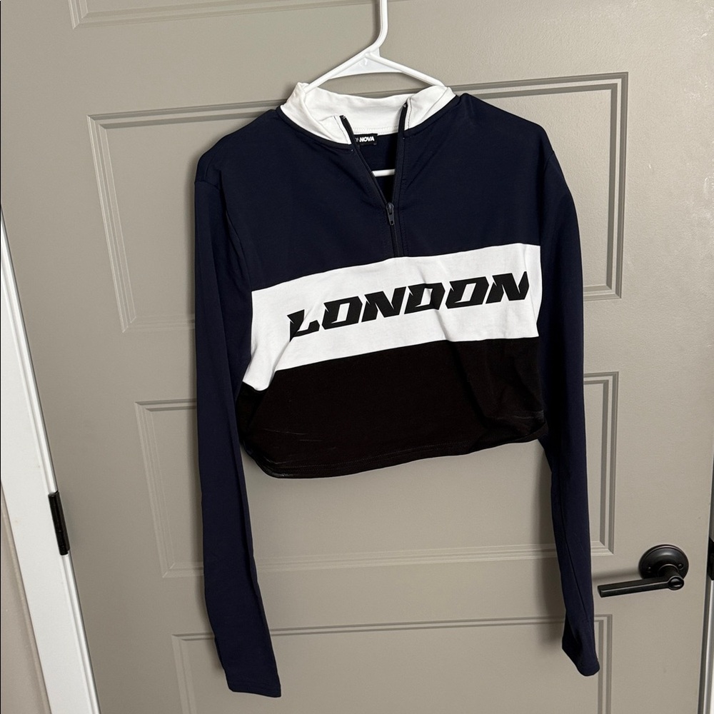Fashion Nova Navy and White Cropped Top